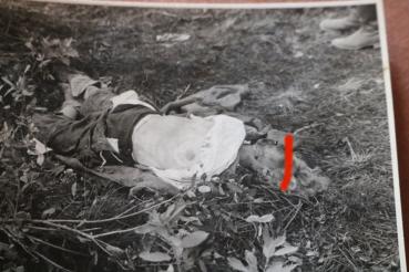 Preview: altes Foto geschändete und ermordete Frau - Flintenweib ?? Russland ?Partisanin ?